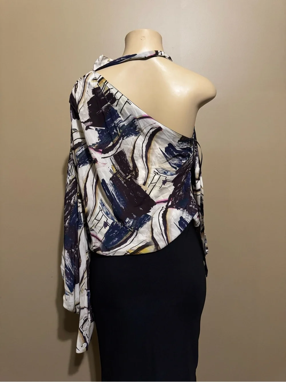 NWT Zara Limited Edition Abstract Printed Asymmetric Blouse - Size M